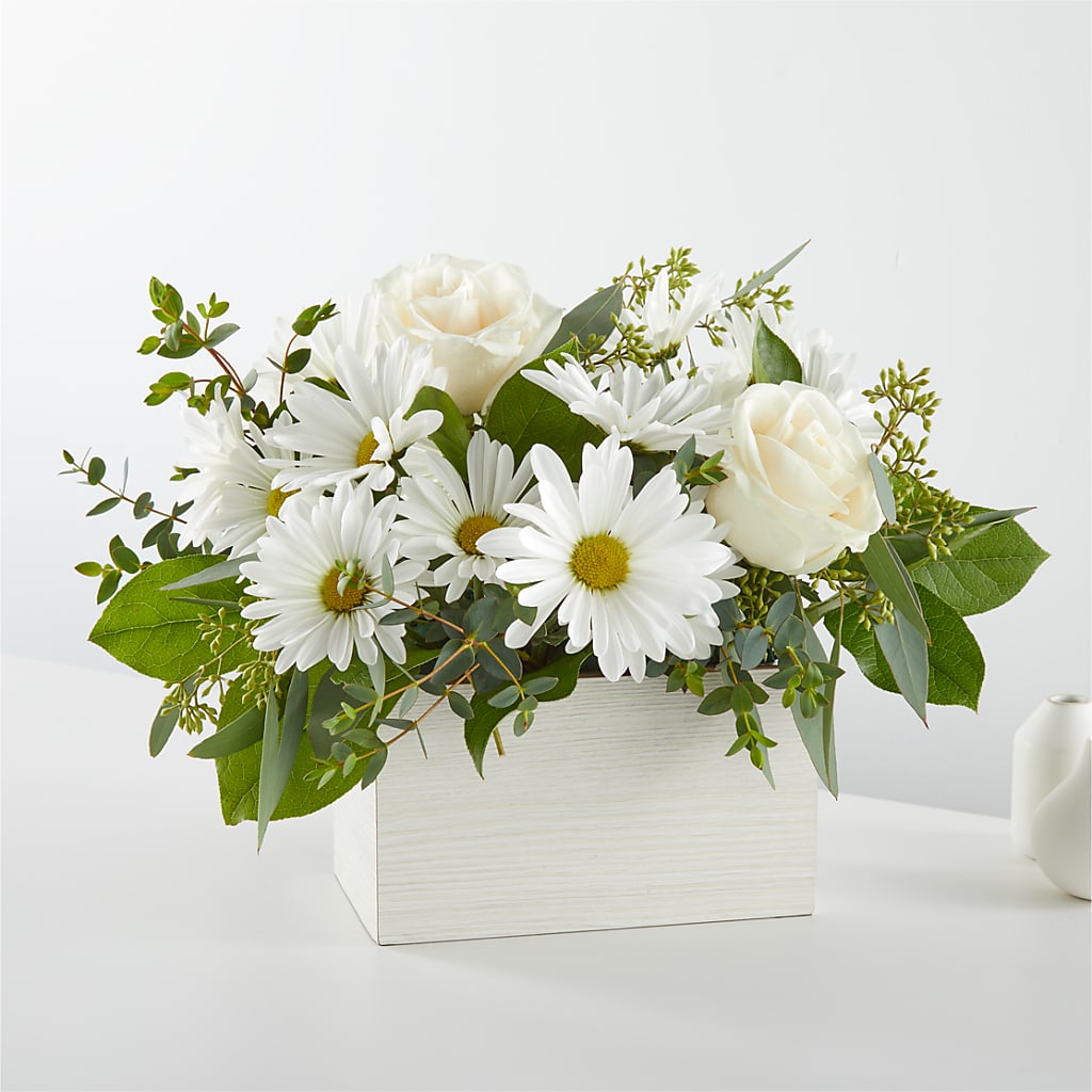 Fresh Linen Box Bouquet – All Occasion Florist, Sevierville TN