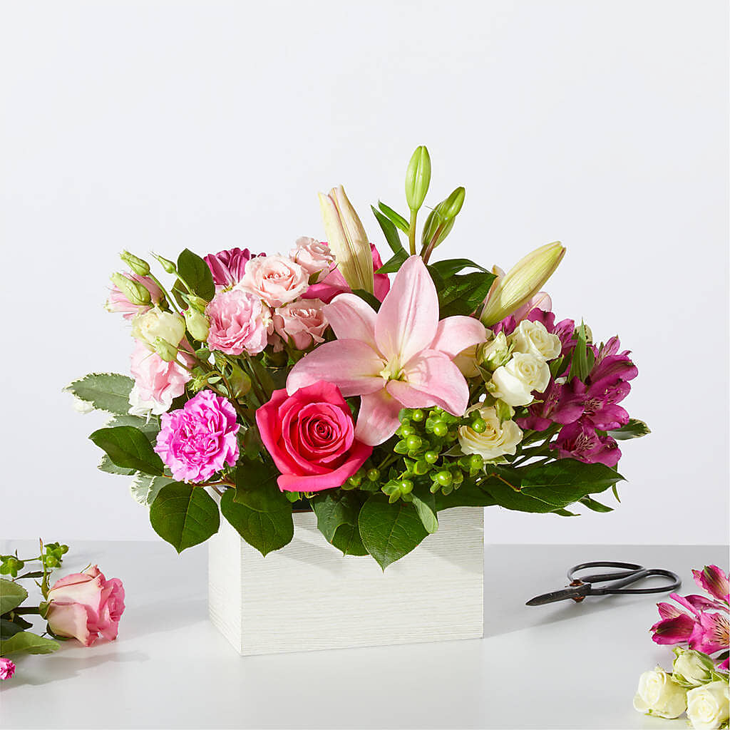Sweetberry Box – A Florist Original – All Occasion Florist, Sevierville TN
