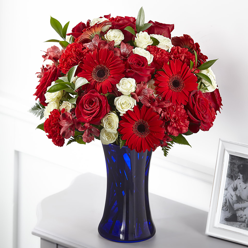 Hearts Embrace Bouquet – All Occasion Florist, Sevierville TN