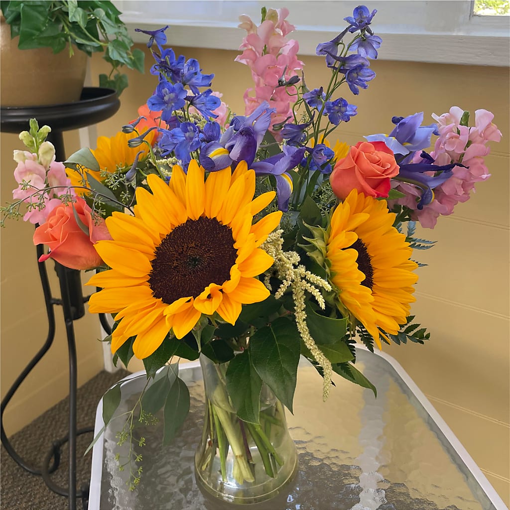 Rays of Life Bouquet –  All Occasion Florist, Sevierville TN